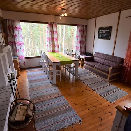 Pyhtaeaen Vuokramoekit Villa Tuuski Exterior photo