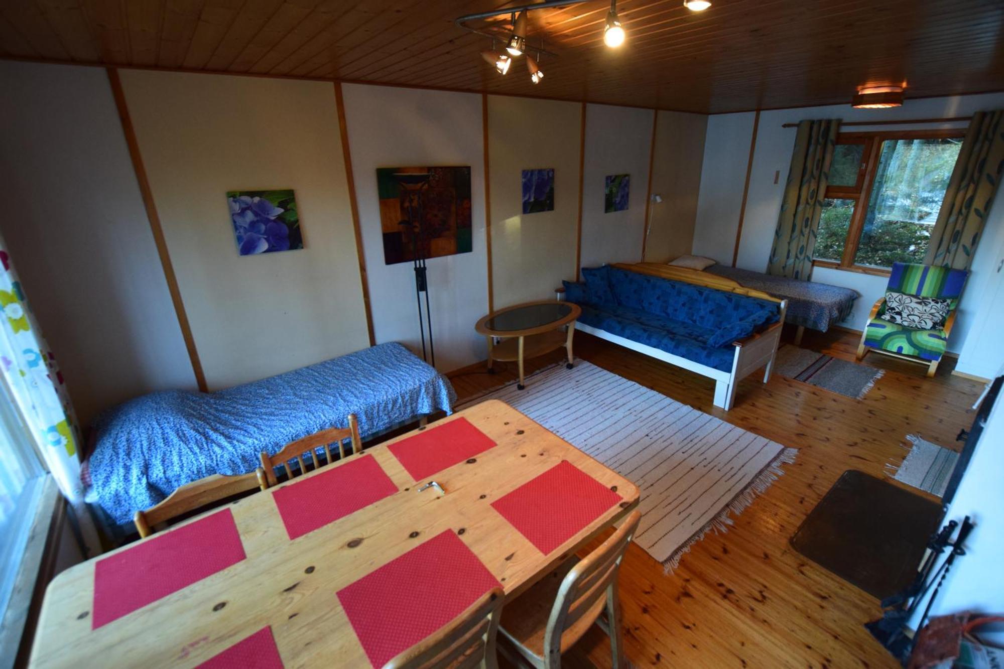 Pyhtaeaen Vuokramoekit Chalet *