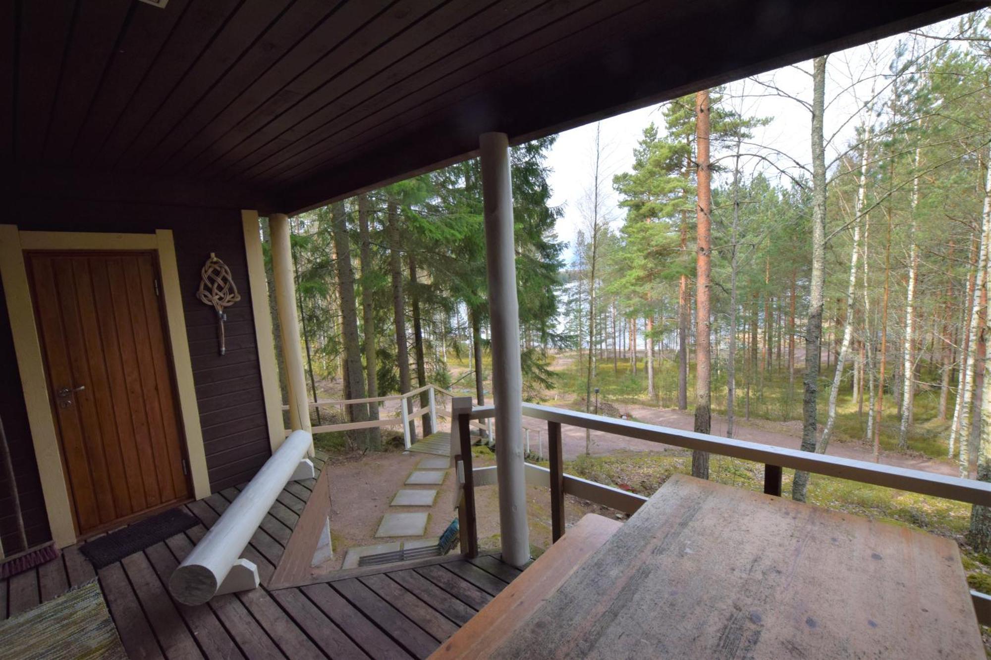 Chalet Pyhtaeaen Vuokramoekit Tuuski