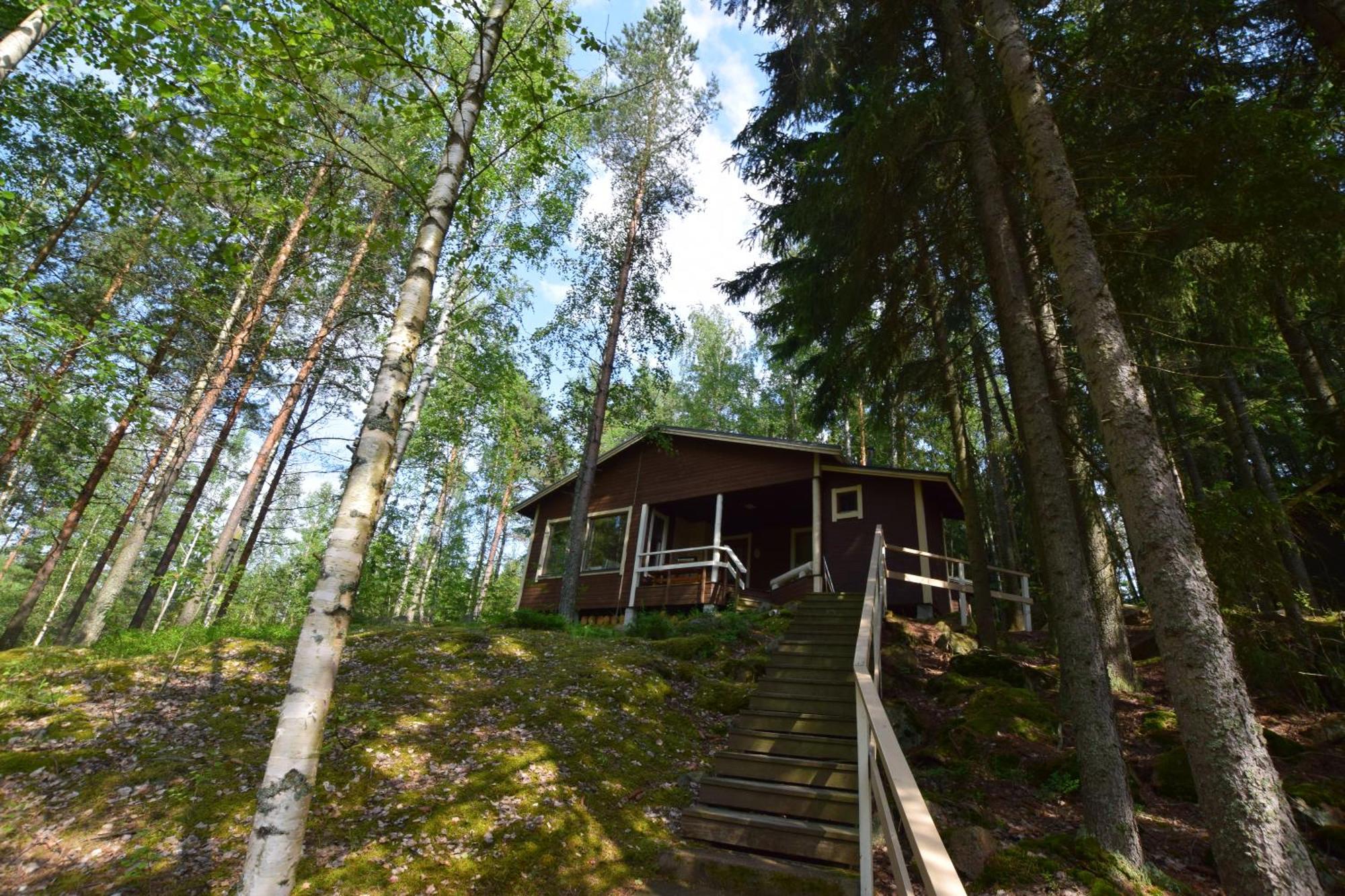 Pyhtaeaen Vuokramoekit Tuuski