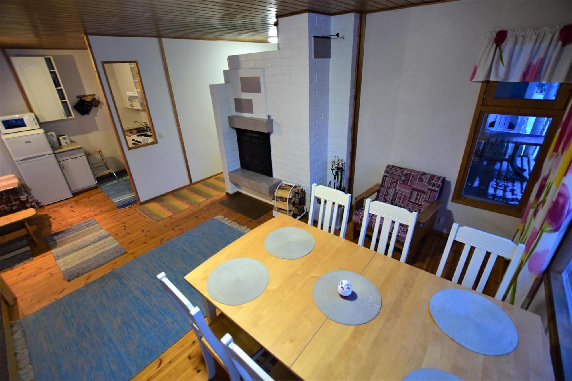 Pyhtaeaen Vuokramoekit Chalet Tuuski