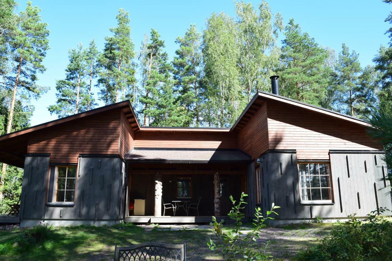Pyhtaeaen Vuokramoekit Chalet Tuuski