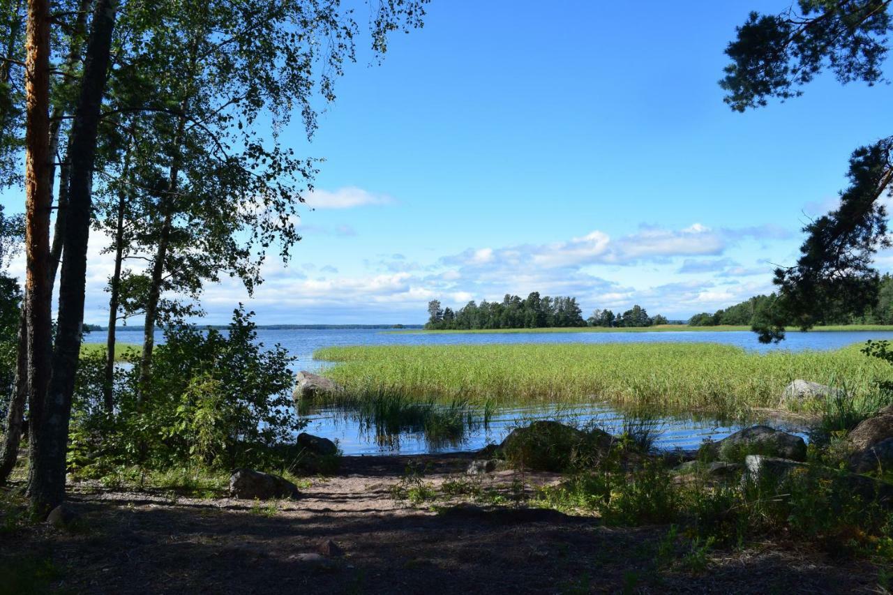 Pyhtaeaen Vuokramoekit Chalet *
